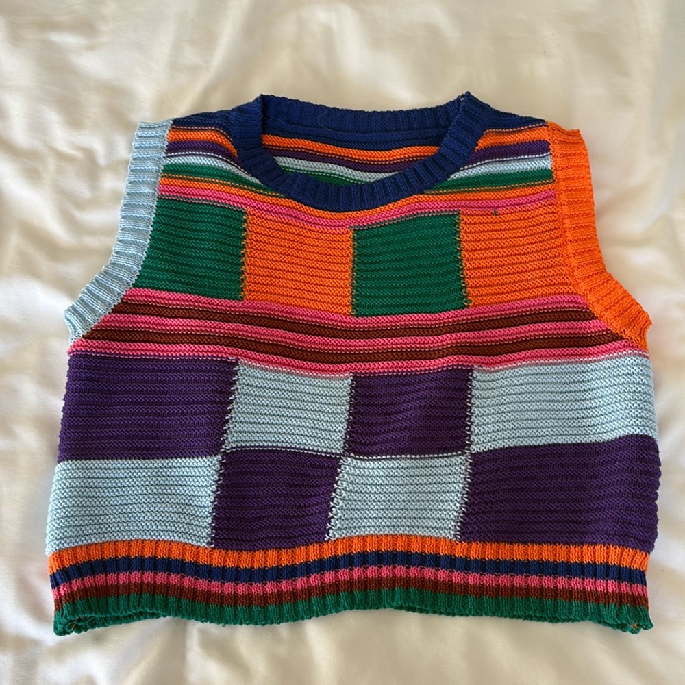 Colorful knitted vest